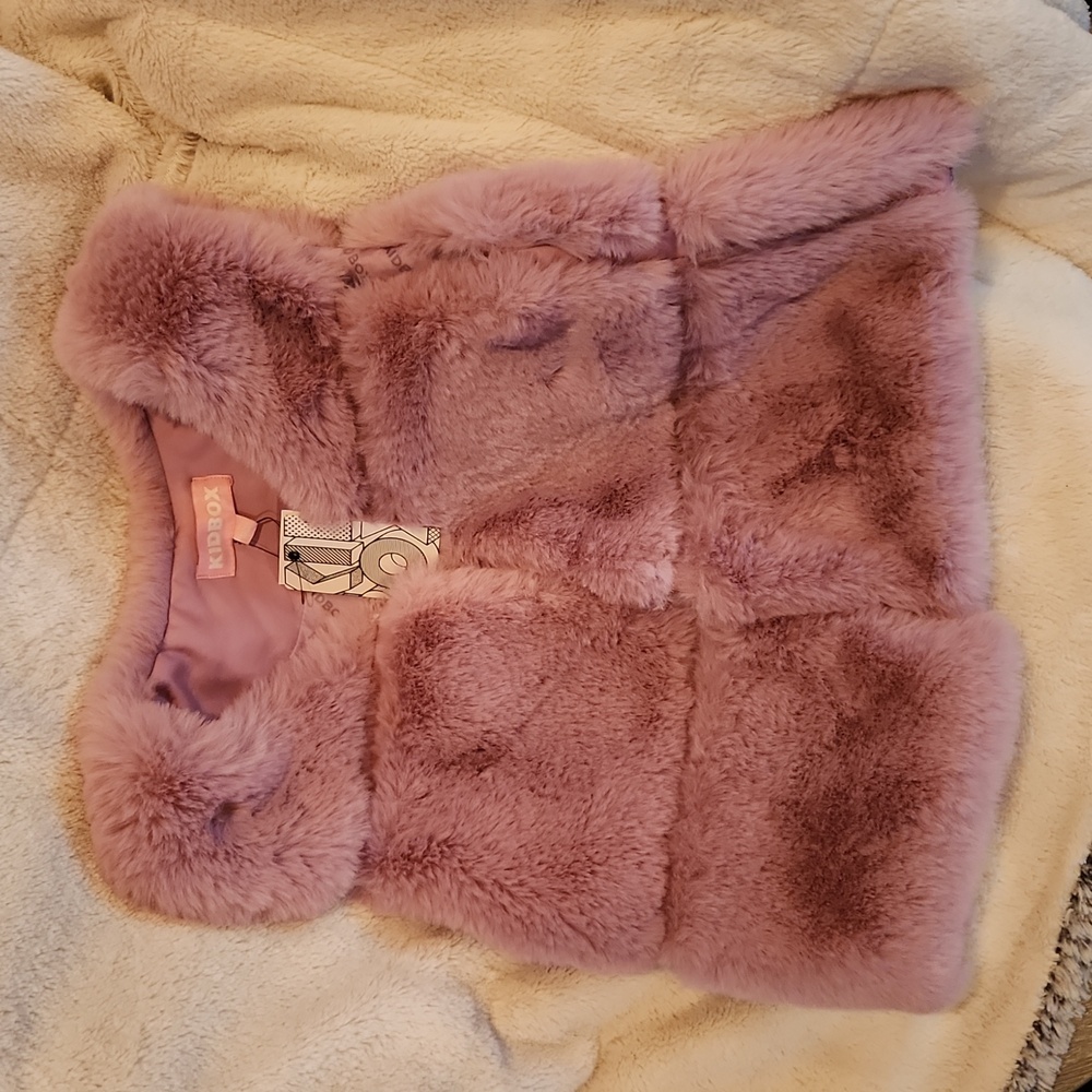 Young Girls Faux Fur Winter Vest Sz M